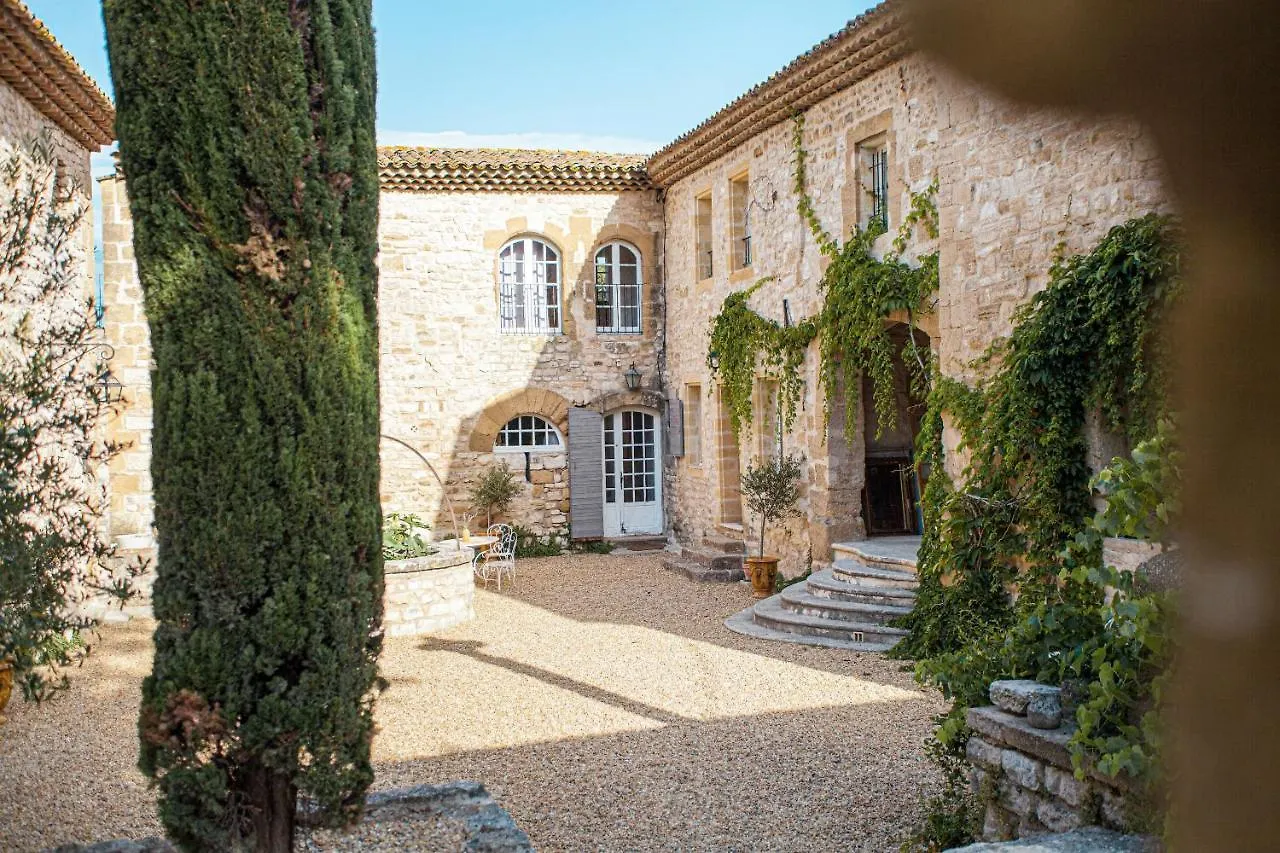 Bed and Breakfast Prieuré Notre-Dame de Conil - 12e siècle à Rognes