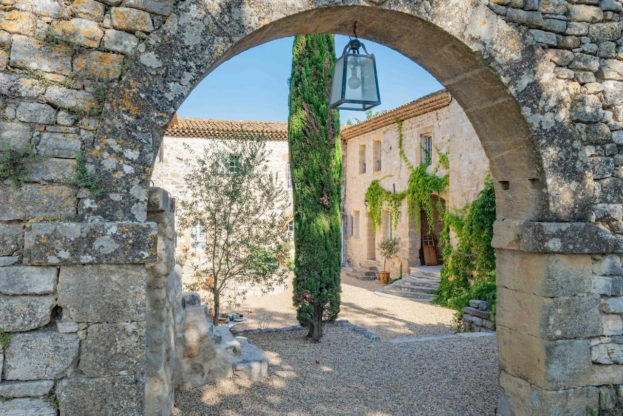 Bed and Breakfast Prieuré Notre-Dame de Conil - 12e siècle à Rognes 0*,
