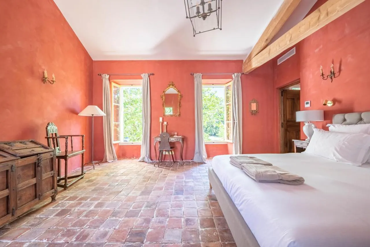 Bed and Breakfast Prieuré Notre-Dame de Conil - 12e siècle à Rognes Couette-café